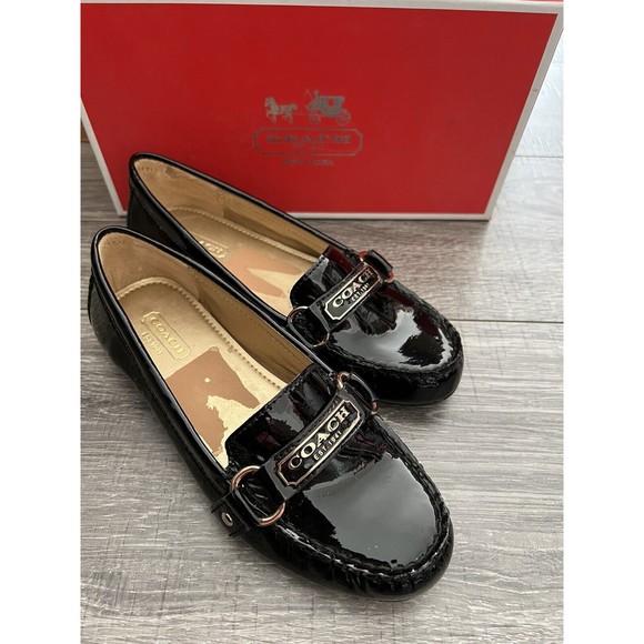 Coach Faye A4586 Flats sz 5 Black Patent Driving Shoe Brand Name Plate Gold Hdwr - Picture 1 of 16